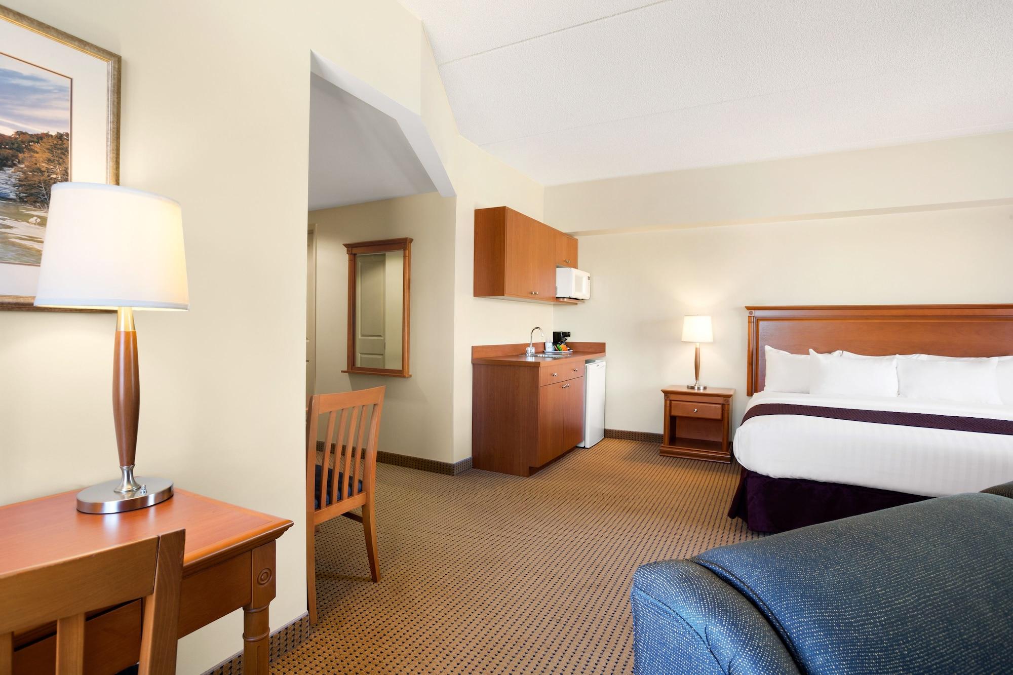 Days Inn & Suites By Wyndham Collingwood Extérieur photo