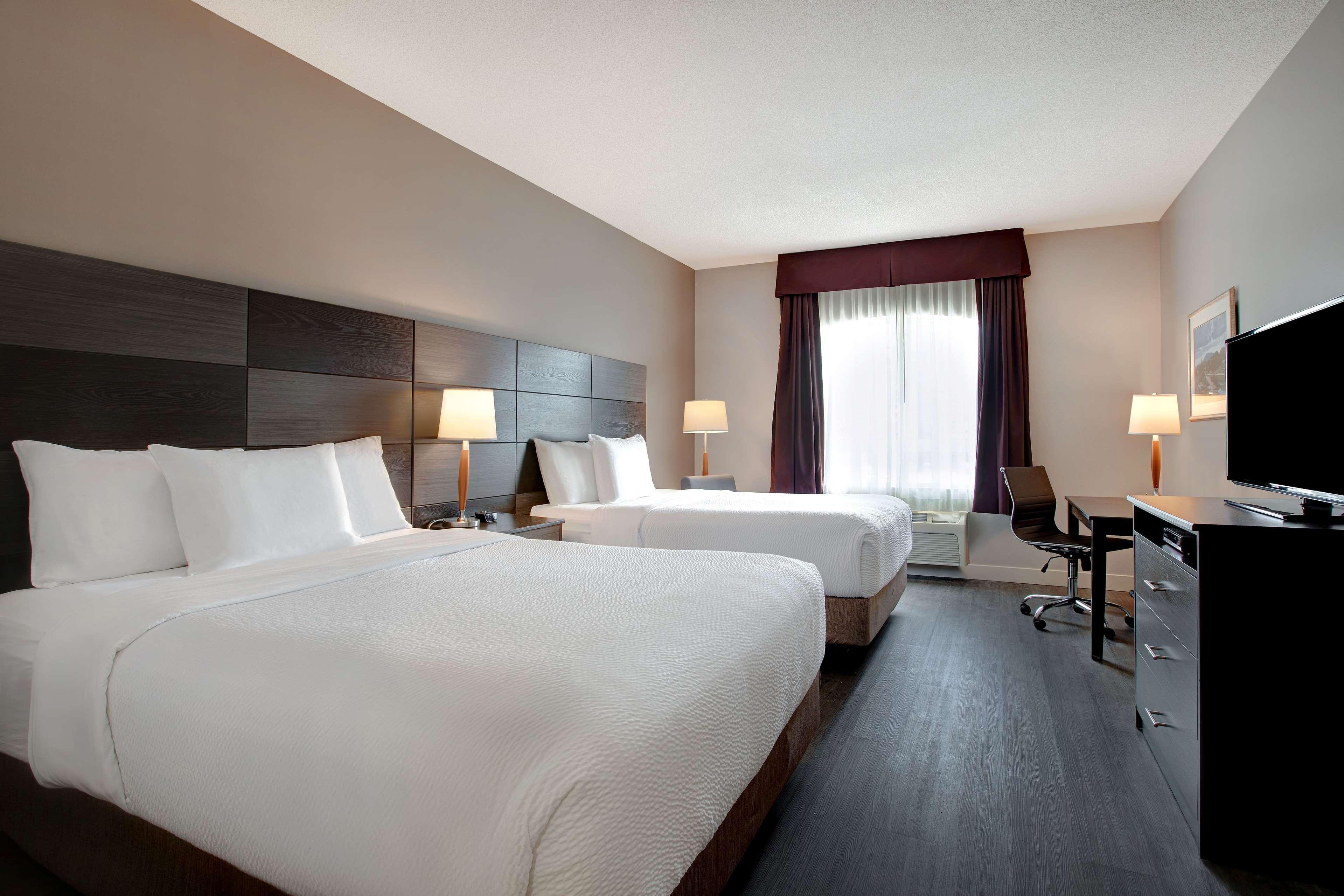 Days Inn & Suites By Wyndham Collingwood Extérieur photo