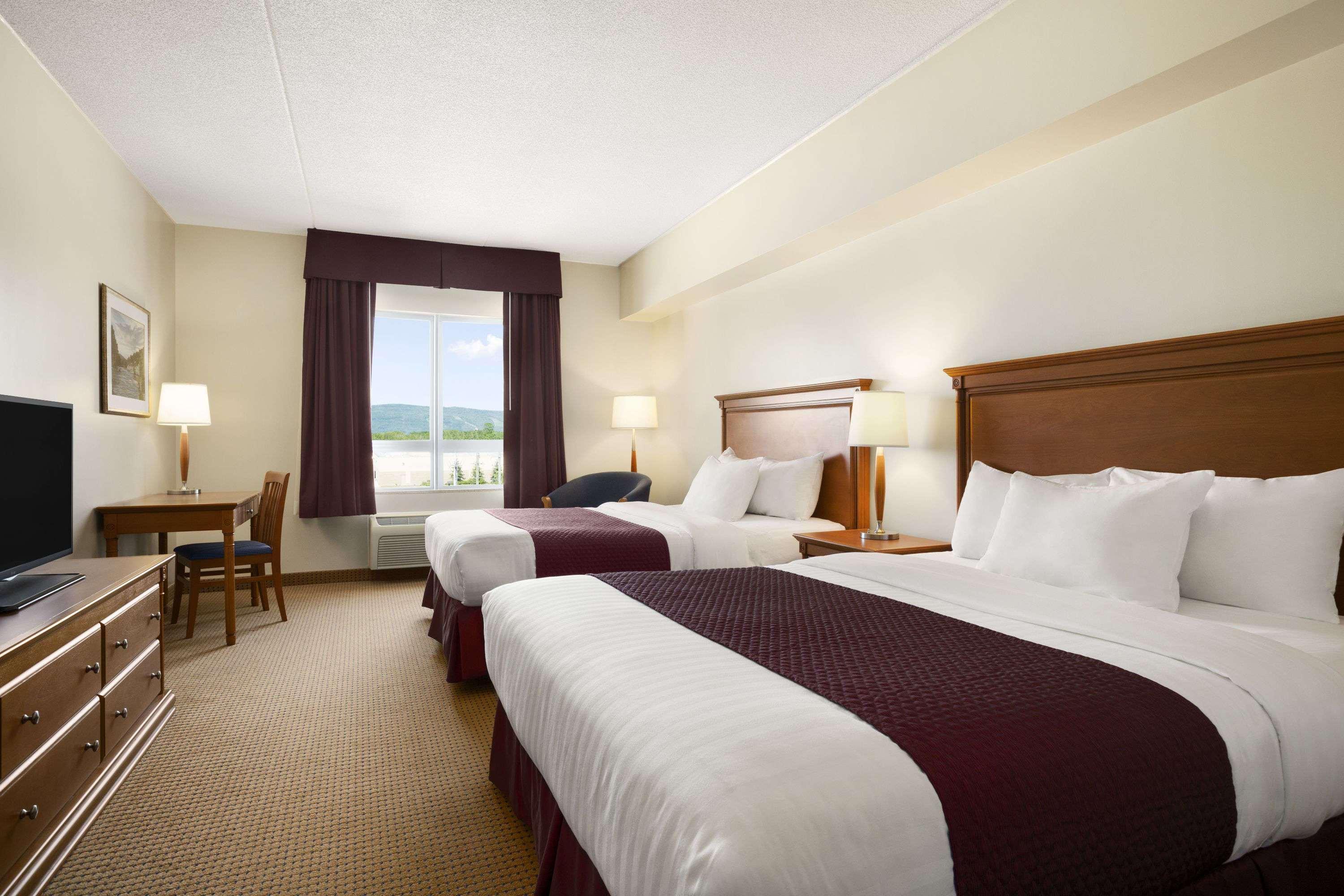 Days Inn & Suites By Wyndham Collingwood Extérieur photo
