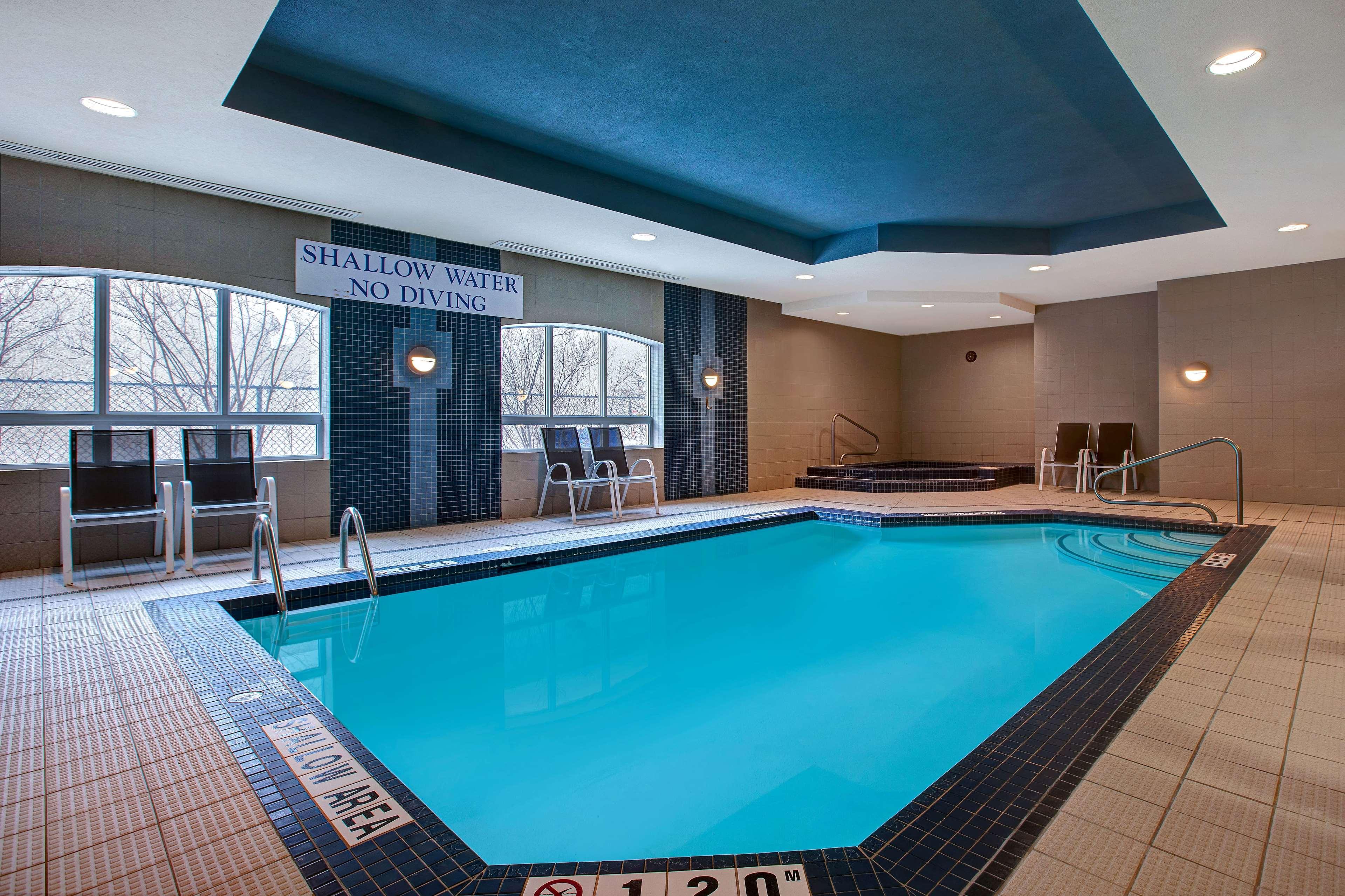 Days Inn & Suites By Wyndham Collingwood Extérieur photo
