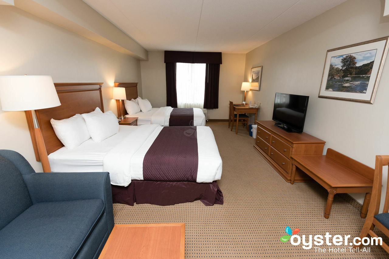 Days Inn & Suites By Wyndham Collingwood Extérieur photo